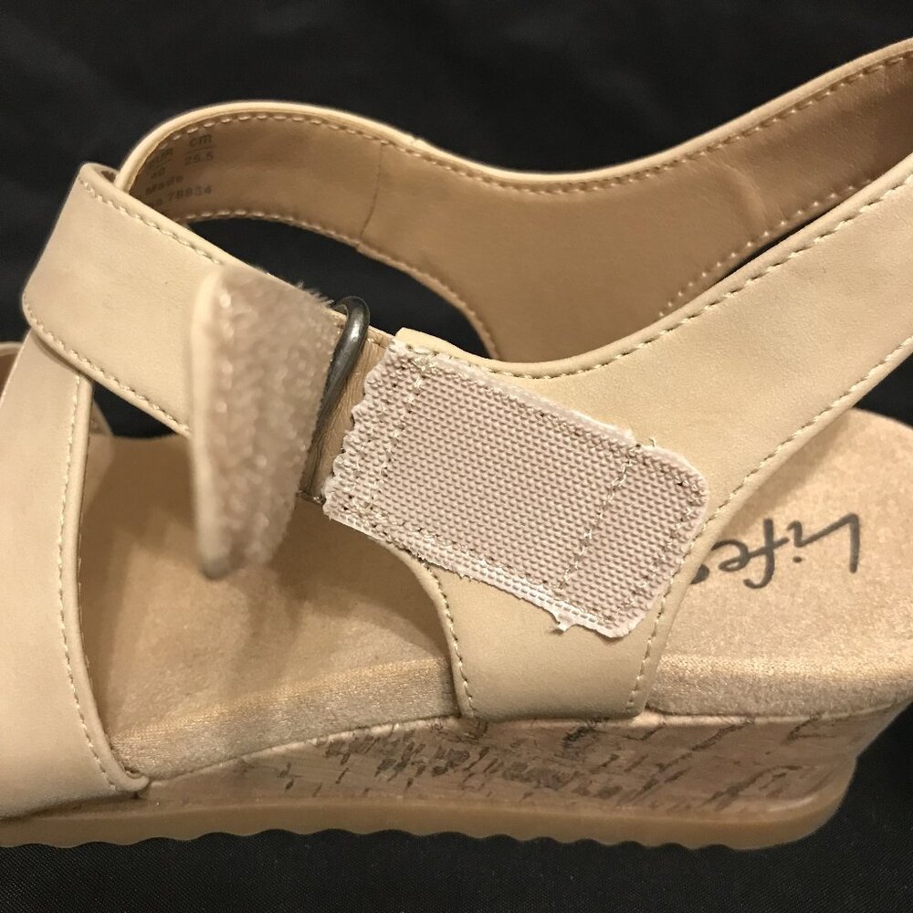 NWOT Life Stride Women's Wedge Sandals - Picture 5 of 7
